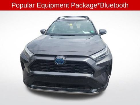 Used 2022 Toyota RAV4 SE w/ Convenience Package AWD/4WD image 2