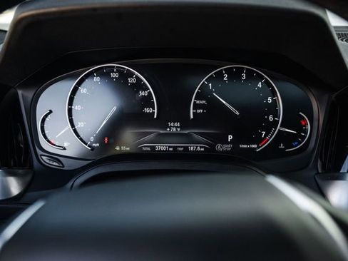 Used 2019 BMW 330i 330i w/ Parking Assistance Package image 12