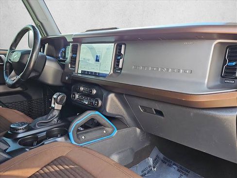 Used 2021 Ford Bronco Outer Banks w/ Sasquatch Package AWD/4WD image 21