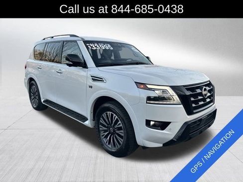 Used 2022 Nissan Armada SL w/ Midnight Edition Package image 3