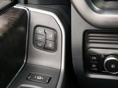 New 2026 Ford F350 Lariat w/ FX4 Off-Road Package image 26