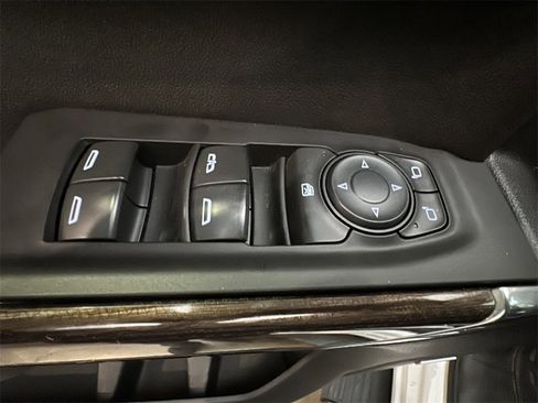 Used 2020 Chevrolet Silverado 1500 LT Trail Boss image 11