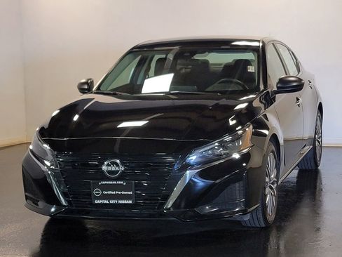 Certified 2025 Nissan Altima 2.5 SV image 4