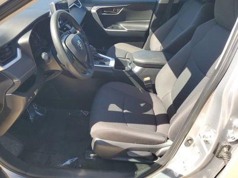 Used 2025 Toyota RAV4 LE AWD/4WD image 6