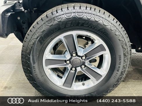 Used 2021 Jeep Wrangler Unlimited Sahara AWD/4WD image 33