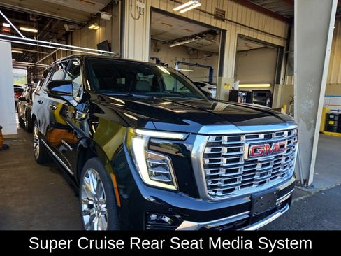 Used 2025 GMC Yukon Denali w/ Denali Reserve Package AWD/4WD image 1