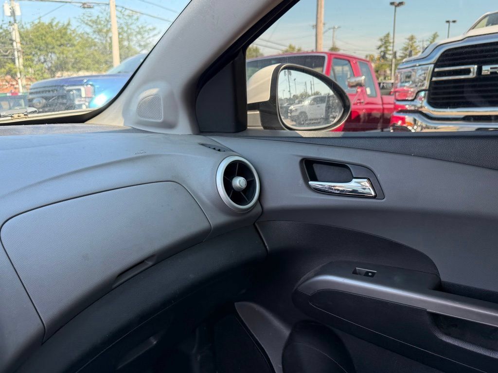 Used 2017 Chevrolet Sonic Premier FWD image 22