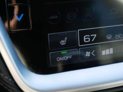 Used 2023 Subaru Outback Limited image 28