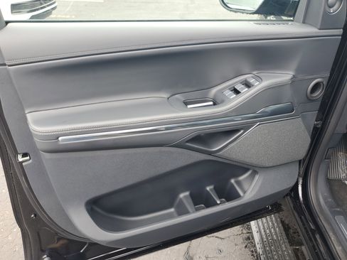 New 2026 Lincoln Navigator Reserve image 8