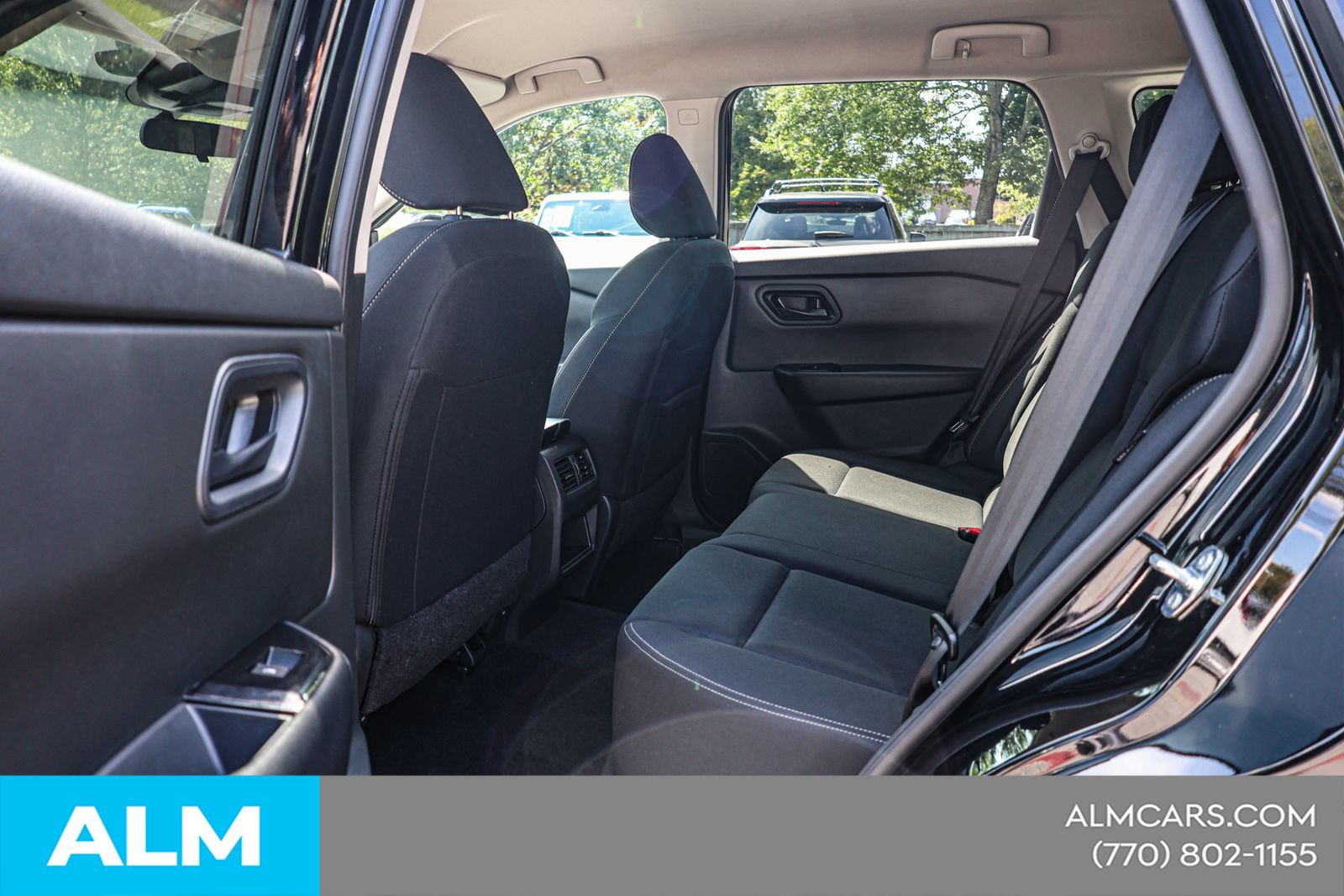 Used 2024 Nissan Rogue S AWD/4WD image 18