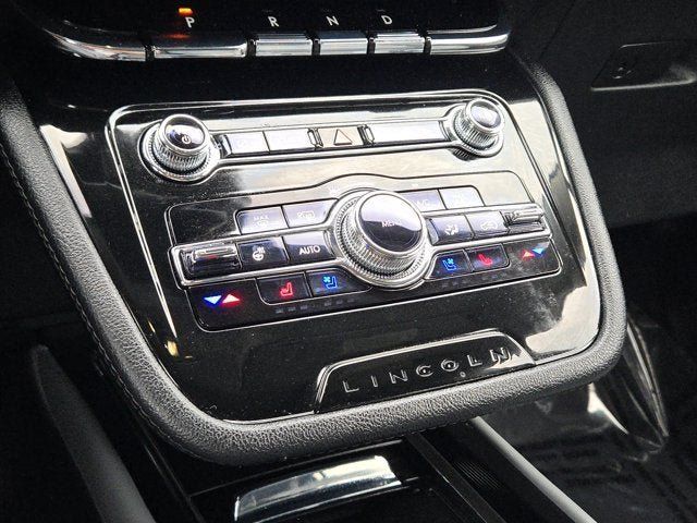 Used 2022 Lincoln Corsair AWD w/ Premium Package image 25