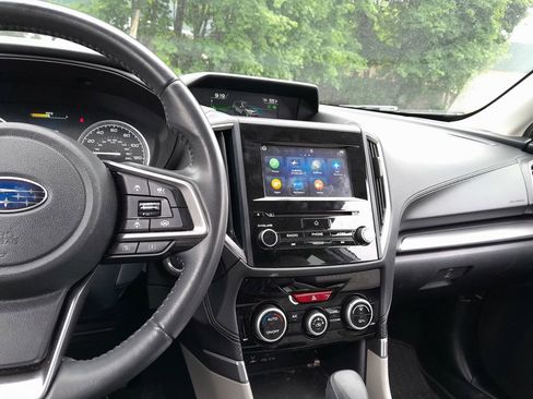 Used 2020 Subaru Forester Premium AWD/4WD image 18