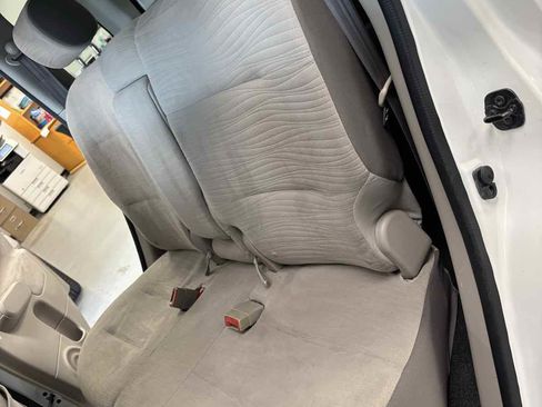 Used 2013 Nissan Cube 1.8 S w/ Interior Designer Pkg FWD image 23