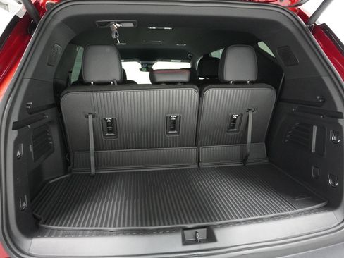 New 2026 Chevrolet Traverse Z71 w/ Enhanced Driving Package AWD/4WD image 8
