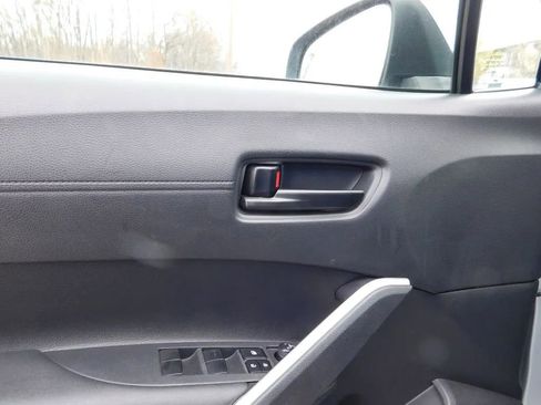 Used 2023 Toyota Corolla Cross LE image 14