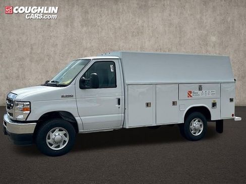 New 2026 Ford E-350 and Econoline 350 Super Duty w/ Power Equipment Group image 10