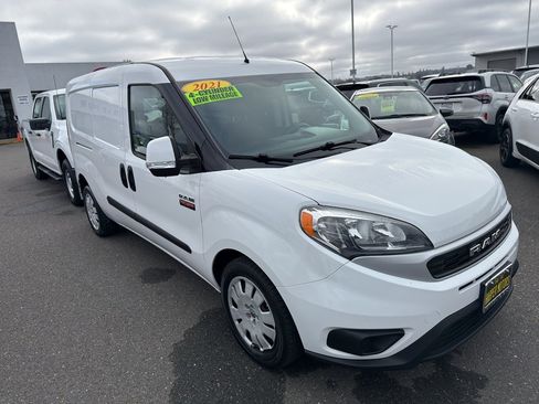 Used 2021 RAM ProMaster City Tradesman SLT image 7