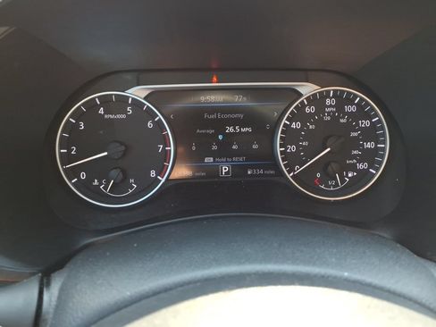 Used 2024 Nissan Sentra SV FWD image 17