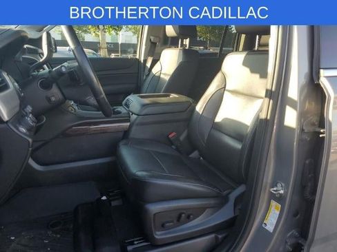 Used 2019 GMC Yukon XL SLT w/ Open Road Package AWD/4WD image 13