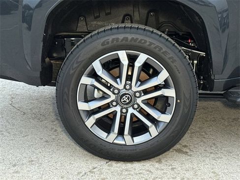 New 2025 Toyota 4Runner Limited image 9