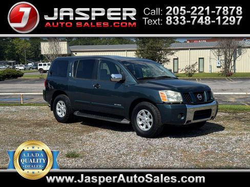 Used 2004 Nissan Armada SE Off-Road RWD image 1