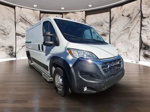 Used 2023 RAM ProMaster 2500 image 3