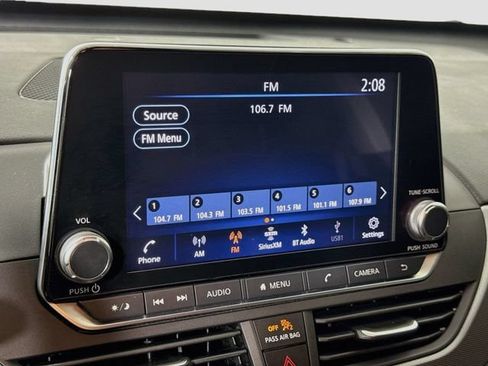 Used 2023 Nissan Altima 2.5 SR FWD image 14