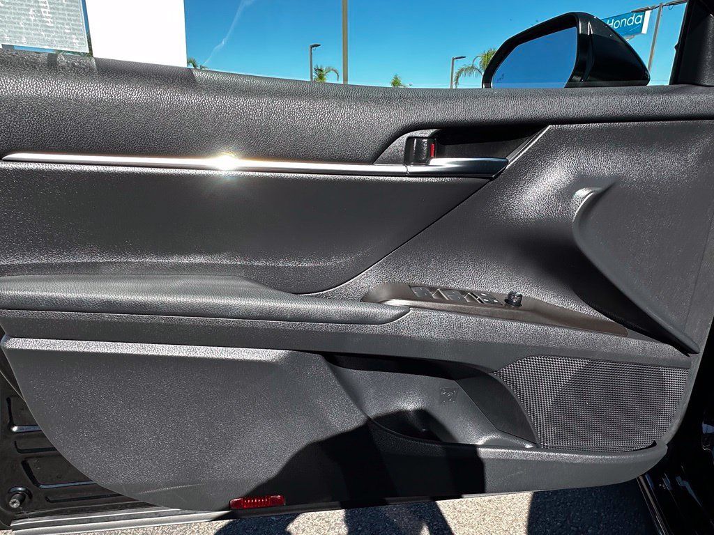 Used 2024 Toyota Camry SE FWD image 25