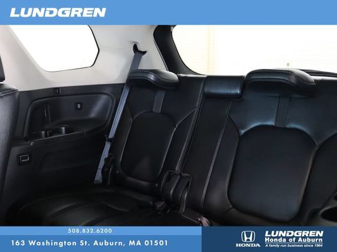 Used 2025 Honda Pilot EX-L image 16