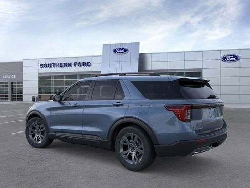 New 2026 Ford Explorer Active w/ Active Comfort Package AWD/4WD image 4