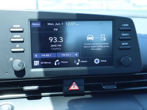New 2026 Hyundai Elantra Sport FWD image 13
