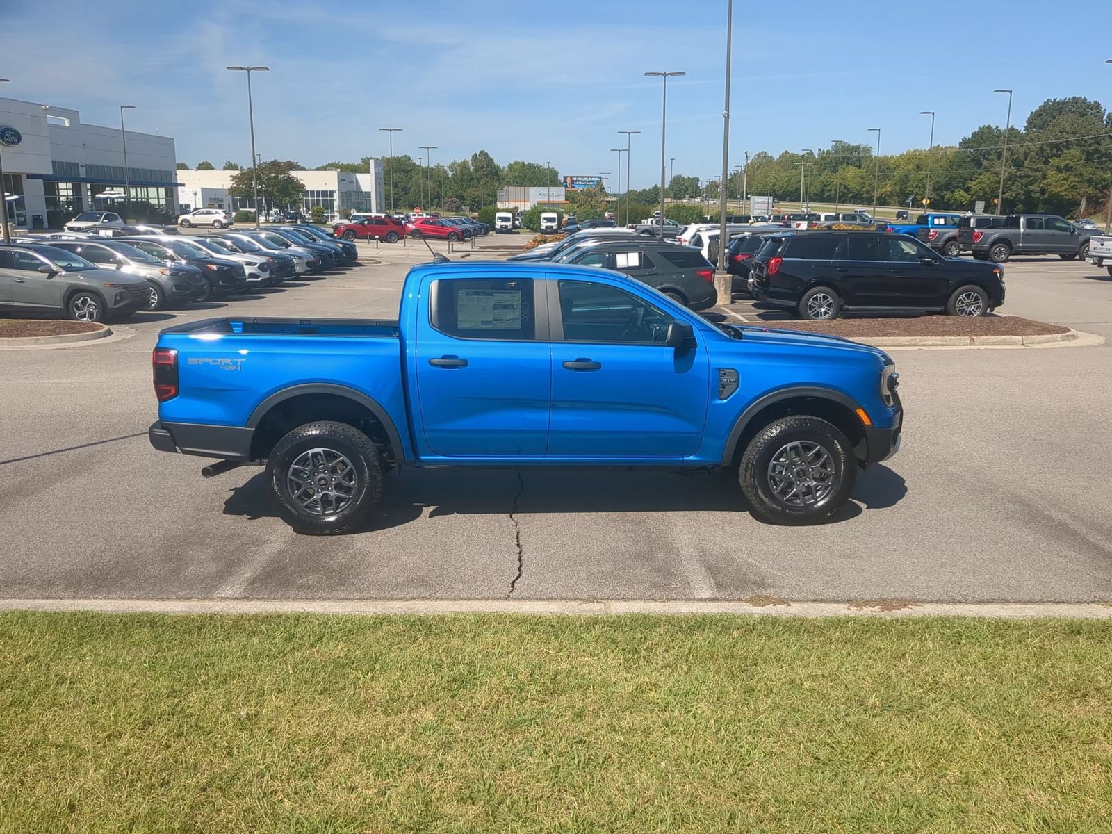 New 2026 Ford Ranger XLT w/ Convenience Package AWD/4WD image 2