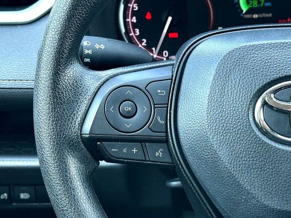 Used 2025 Toyota RAV4 LE FWD image 21