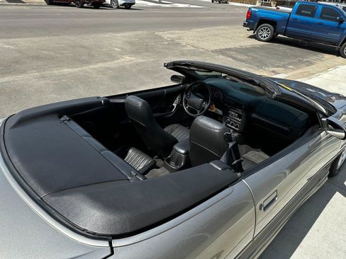 Used 2002 Chevrolet Camaro Z28 w/ Sport Appearance Pkg image 12