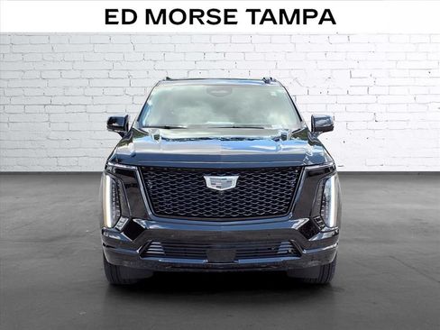 Used 2026 Cadillac Escalade Platinum Sport w/ LPO, ONYX Package AWD/4WD image 6