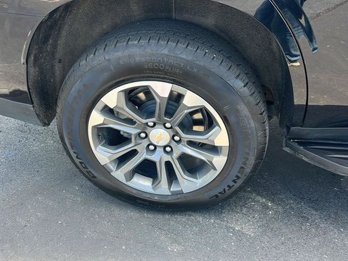 Used 2026 Chevrolet Tahoe LS w/ LPO, Dark Essentials Package AWD/4WD image 35