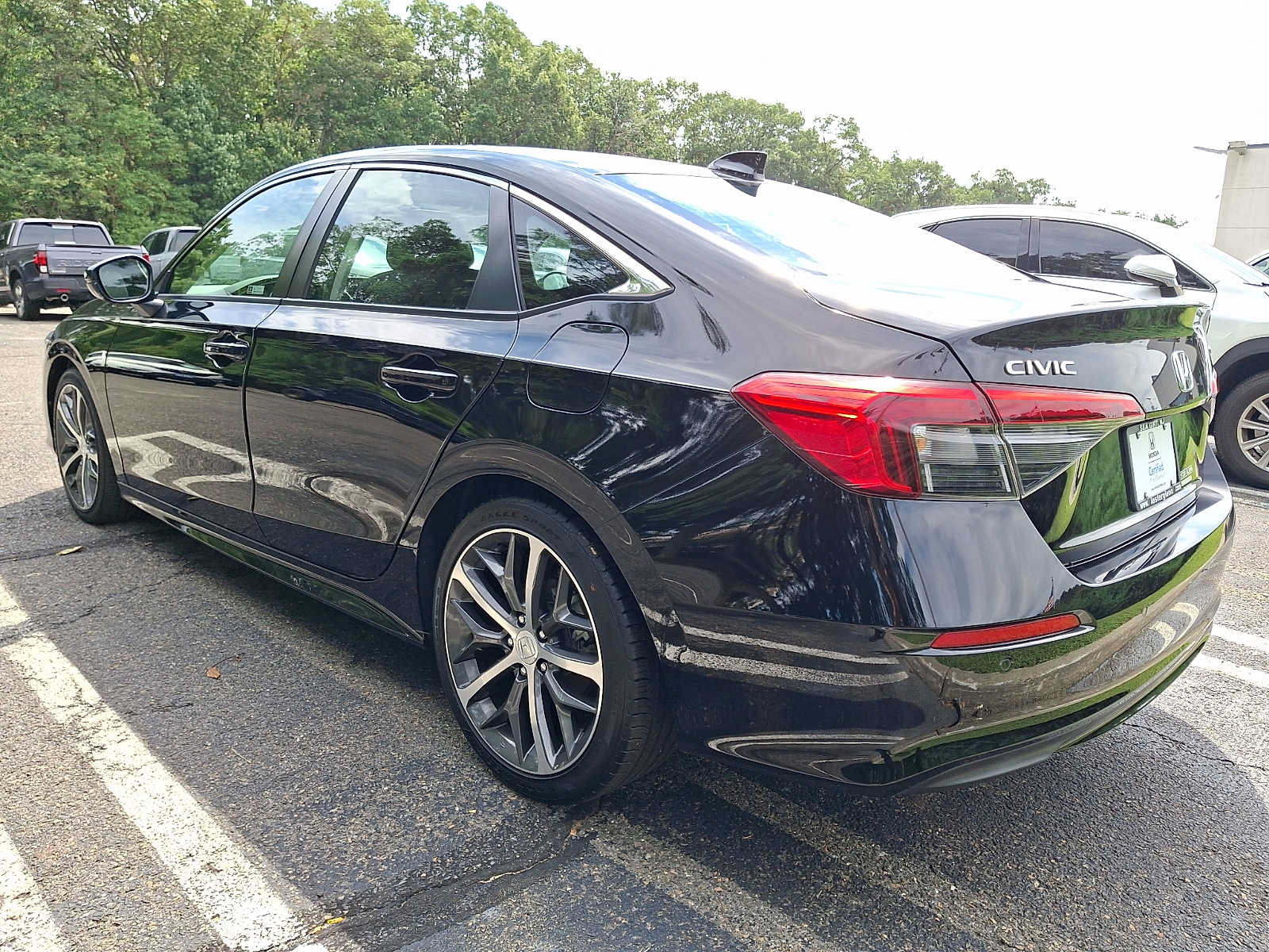 Certified 2023 Honda Civic Touring image 4