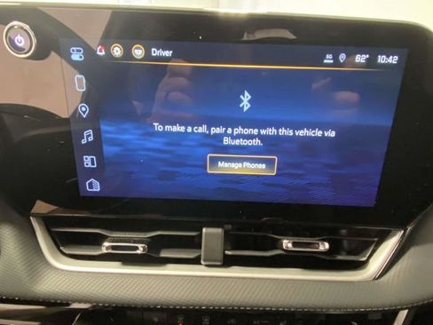 Used 2025 Chevrolet Equinox LT image 14