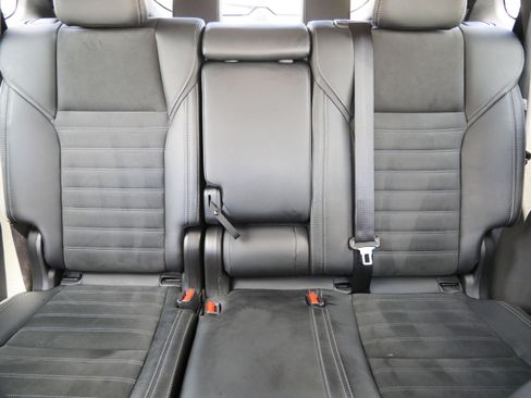 Used 2025 Mitsubishi Outlander SE AWD/4WD image 13