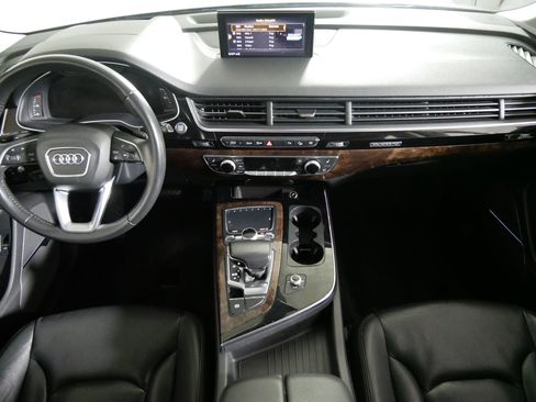 Used 2018 Audi Q7 3.0T Prestige w/ Prestige Package image 10
