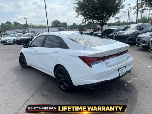 Used 2022 Hyundai Elantra Blue FWD image 6