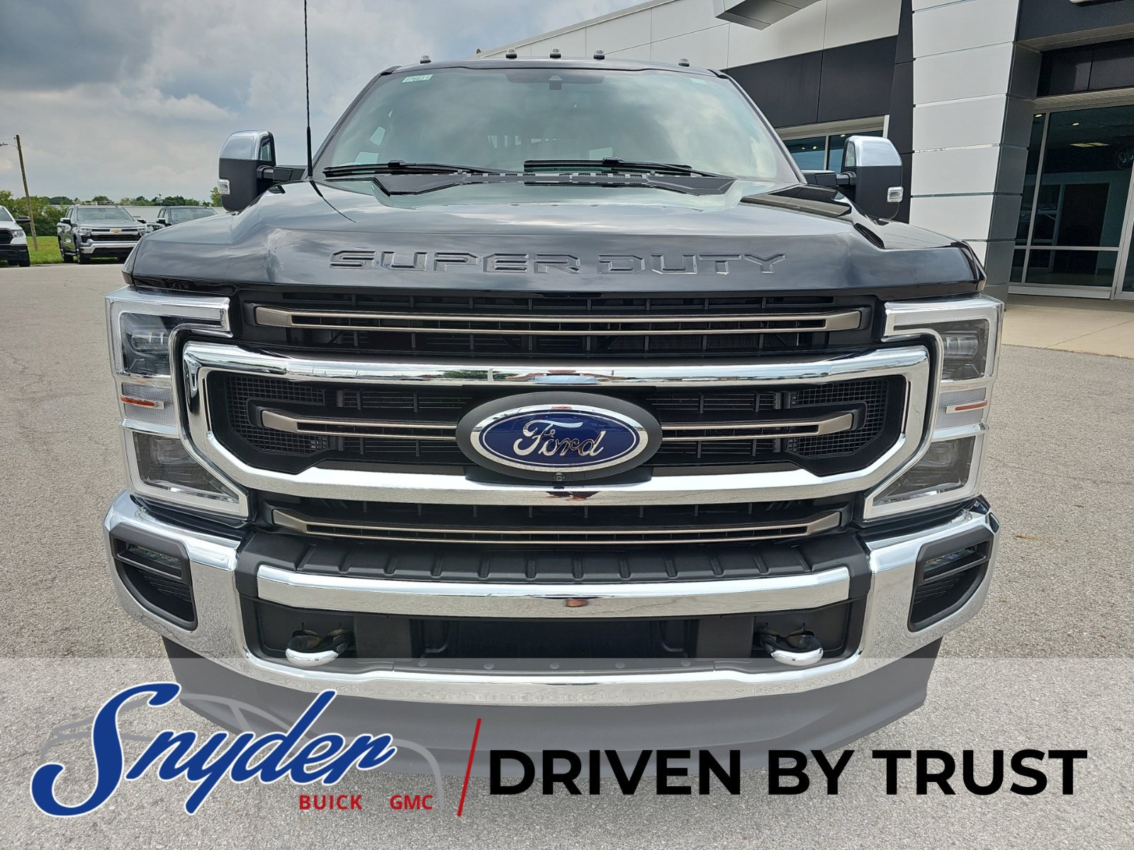 Used 2022 Ford F350 King Ranch w/ King Ranch Ultimate Package AWD/4WD image 2
