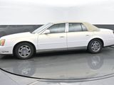 Used 2004 Cadillac De Ville w/ Equipment Group image 2