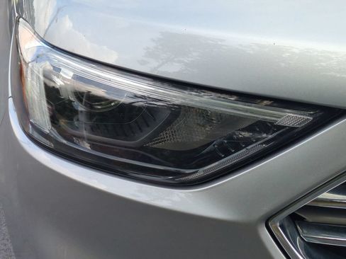Certified 2024 Ford Edge Titanium AWD/4WD image 11