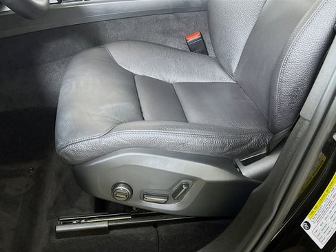 Used 2023 Volvo XC60 B5 Plus w/ Climate Package image 22