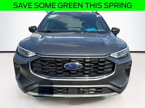 Used 2023 Ford Escape ST-Line w/ Tech Pack #1 AWD/4WD image 2
