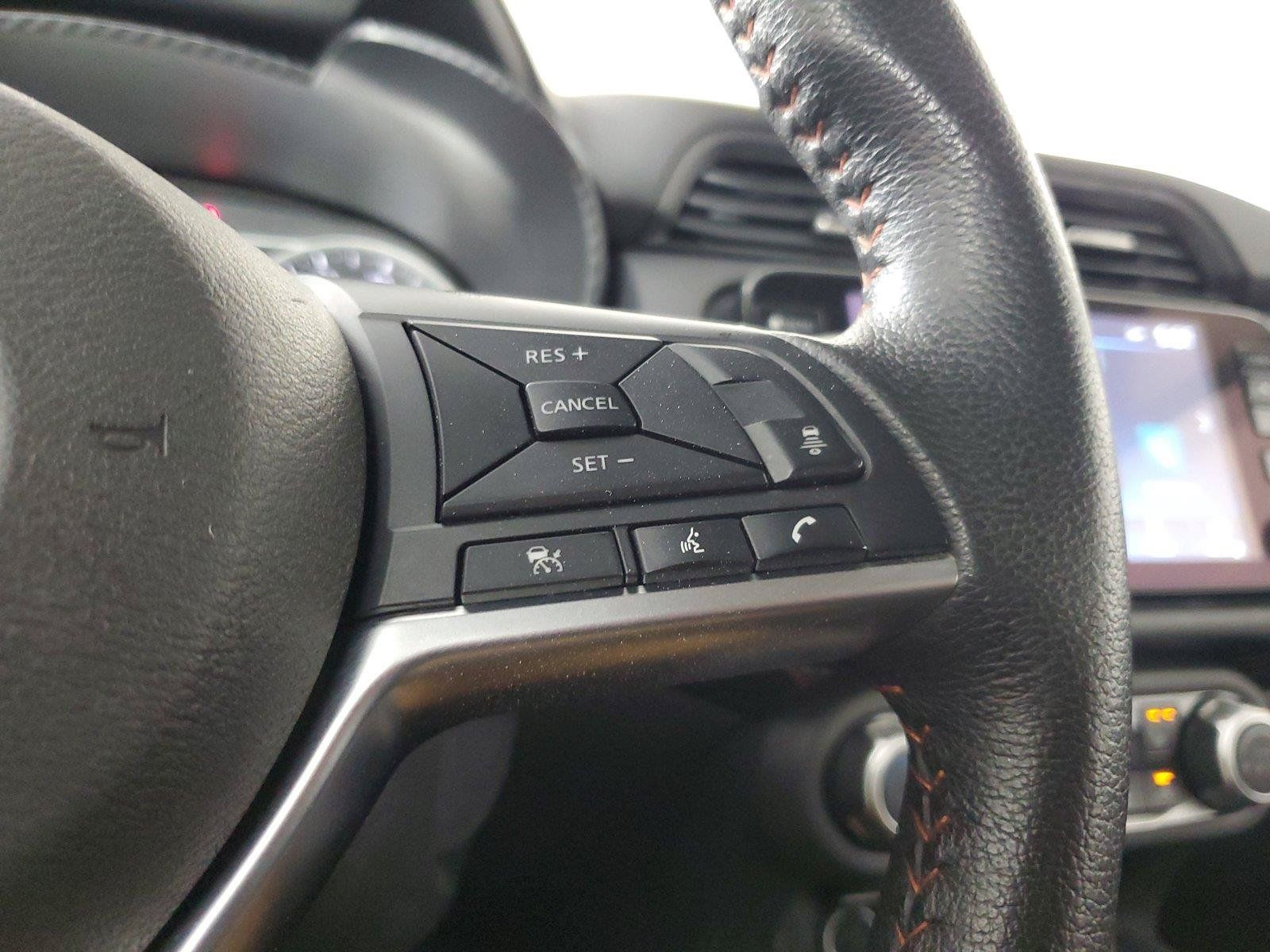 Used 2025 Nissan Versa SR FWD image 25