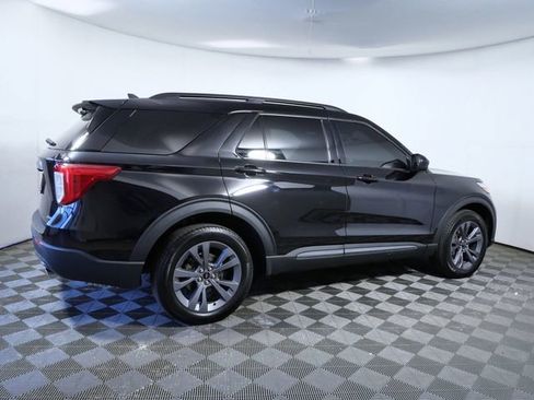 Certified 2023 Ford Explorer XLT w/ Equipment Group 202A AWD/4WD image 8
