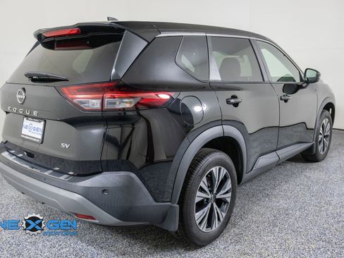 Used 2022 Nissan Rogue SV FWD image 7