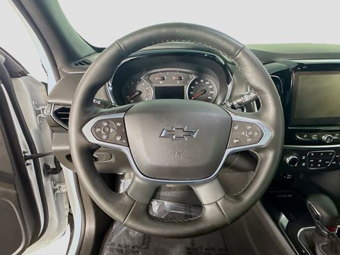 Used 2024 Chevrolet Traverse RS image 13